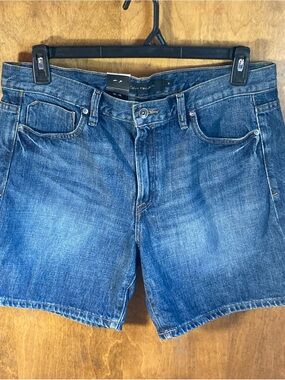 Calvin Klein Classic 100% Cotton Denim Shorts Medium Wash Sz 14